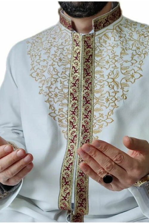 Gold sırma şeritli beyaz cübbe
